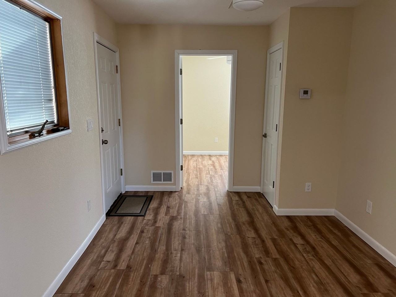 701 S Sheridan Blvd - Photo 7 of 18