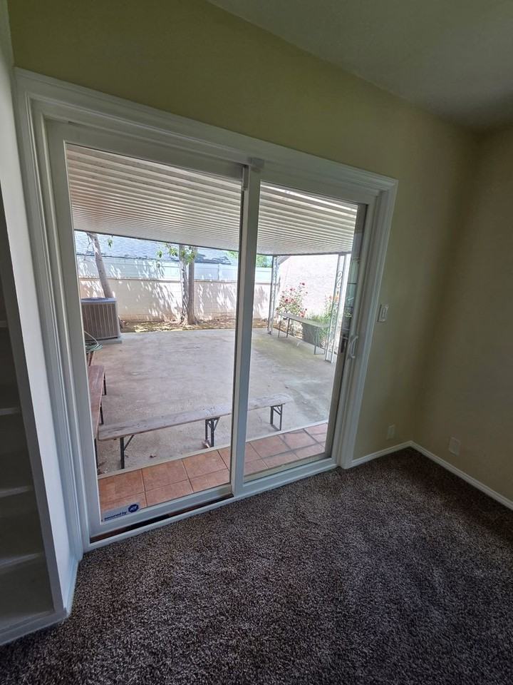 2509 W 109th St - Photo 6 of 10