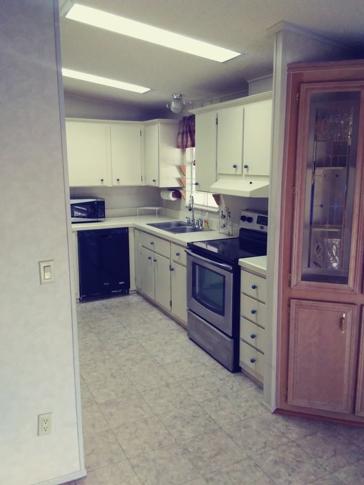 1971 Crystal Ln - Photo 3 of 5