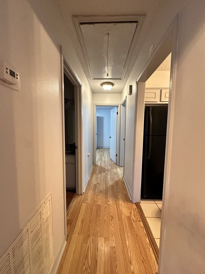 606 1/2 Lafayette St #B - Photo 3 of 10
