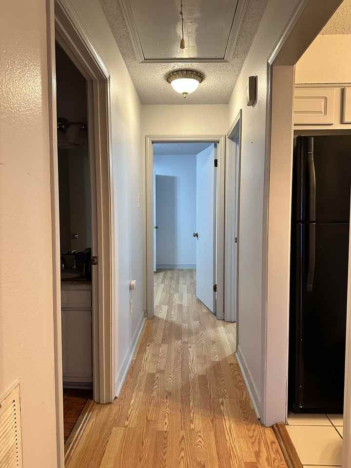 606 1/2 Lafayette St #B - Photo 4 of 10