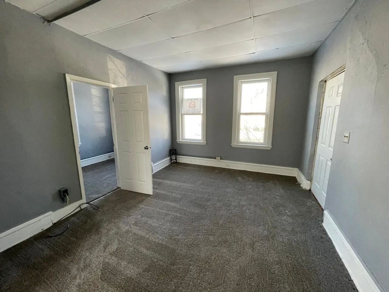 703 Jackson St - Photo 7 of 9