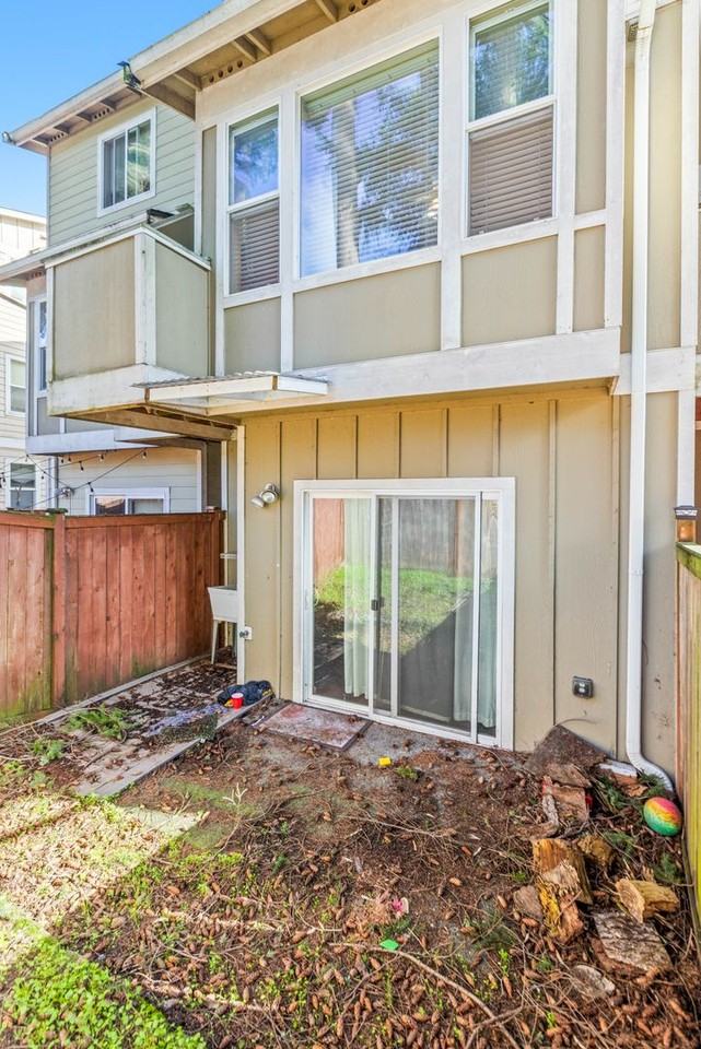 4031 S 66th St - Photo 3 of 29