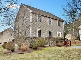 featured image of 45 45 Scheffler Dr