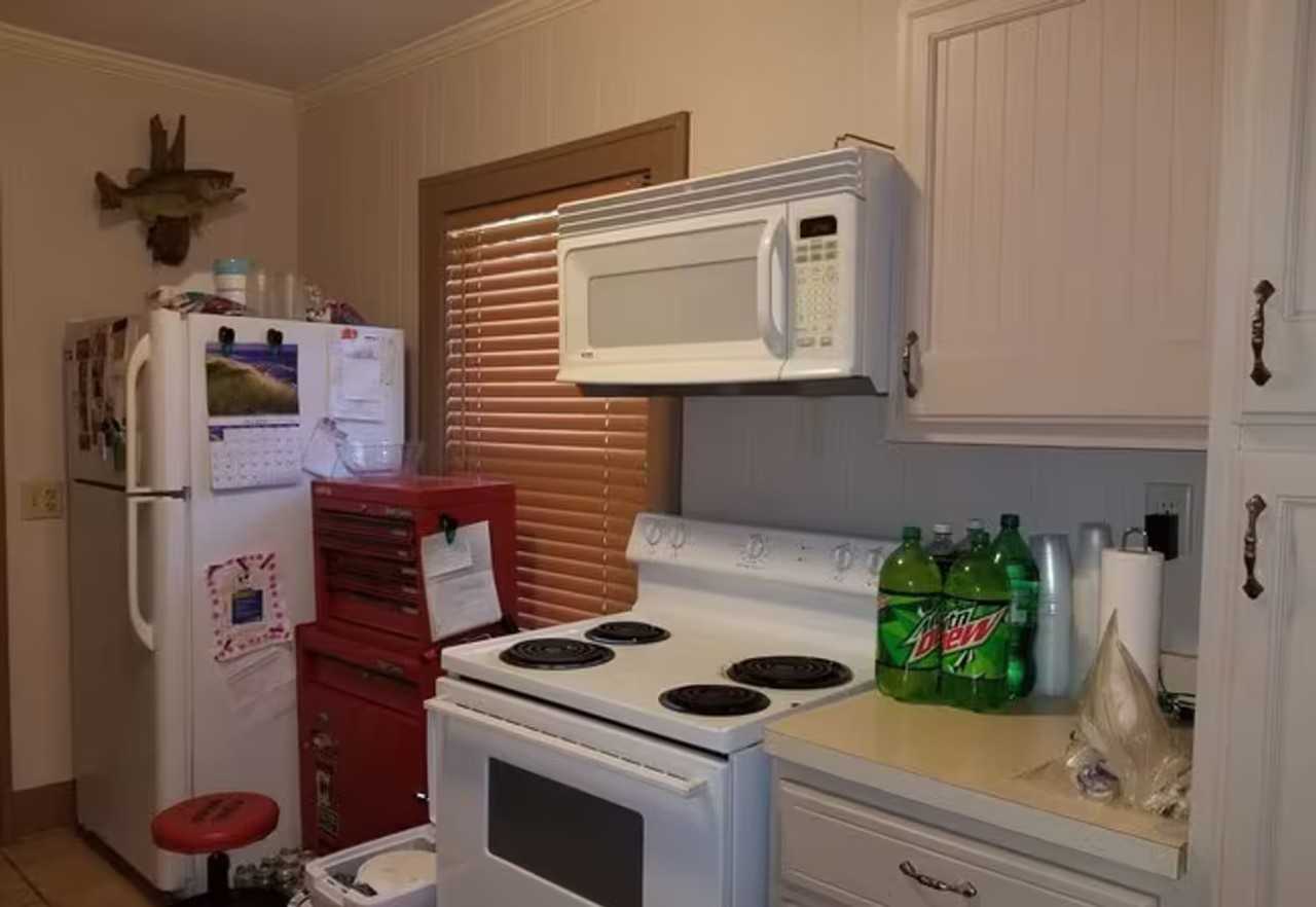 4020 Monona Dr - Photo 5 of 12