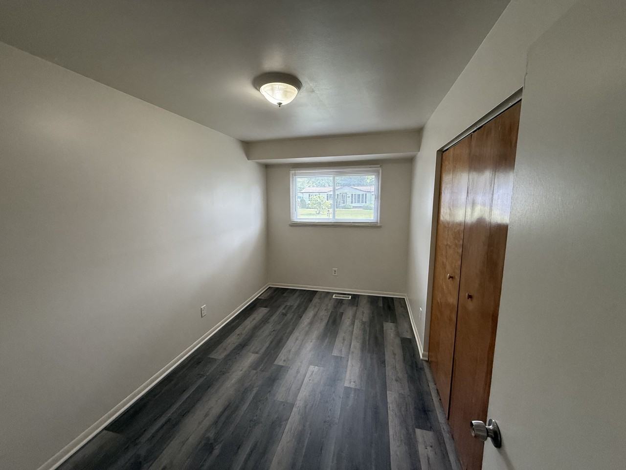 1442 Lasalle Ave #NA - Photo 3 of 18