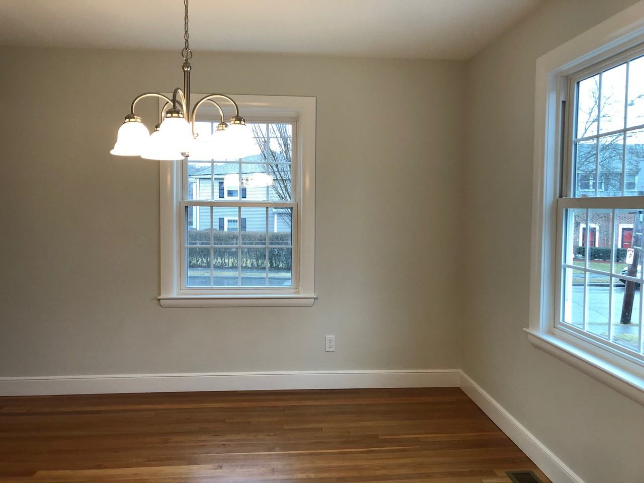 286 Lagrange St - Photo 6 of 15
