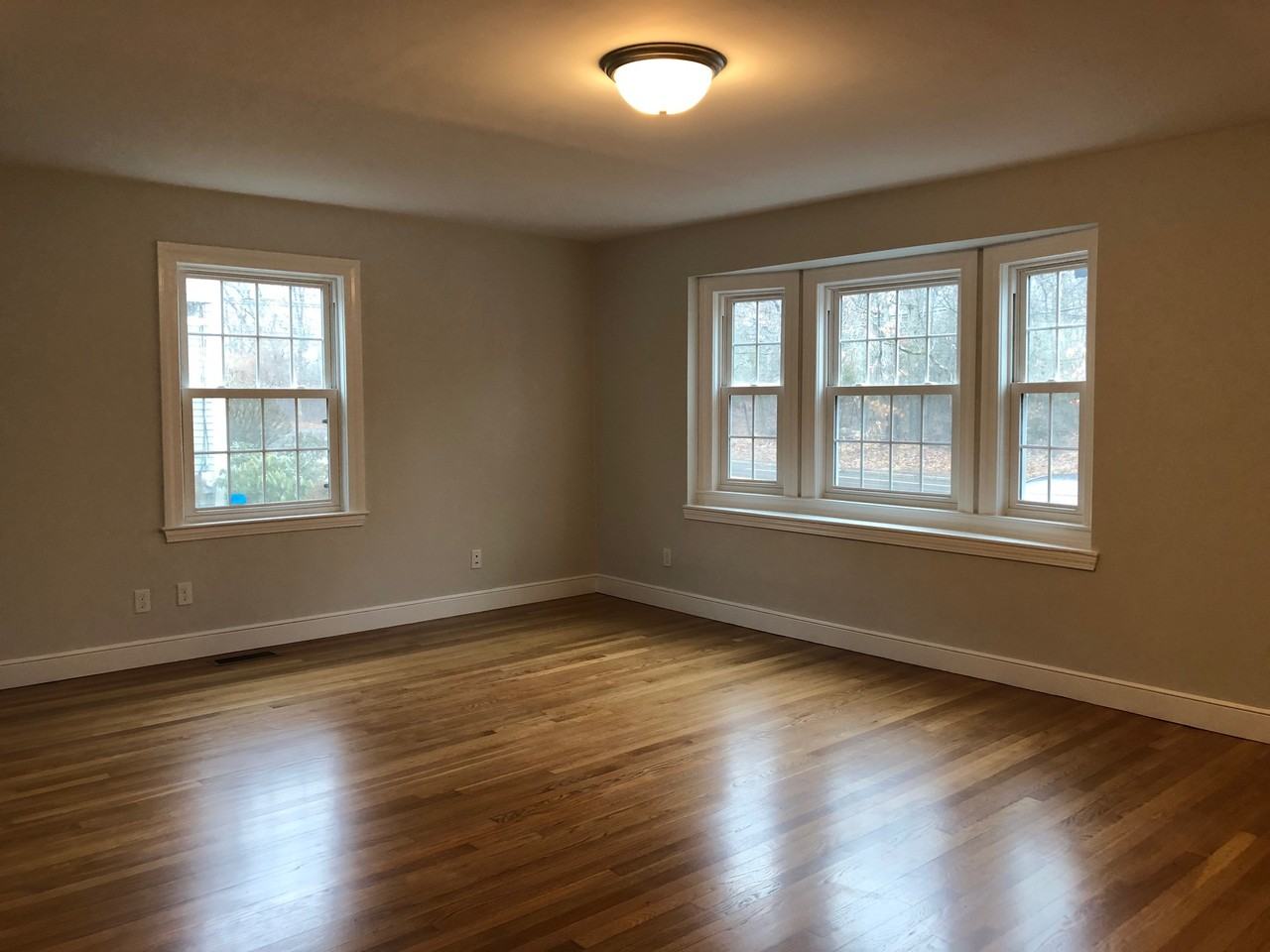 286 Lagrange St - Photo 7 of 15