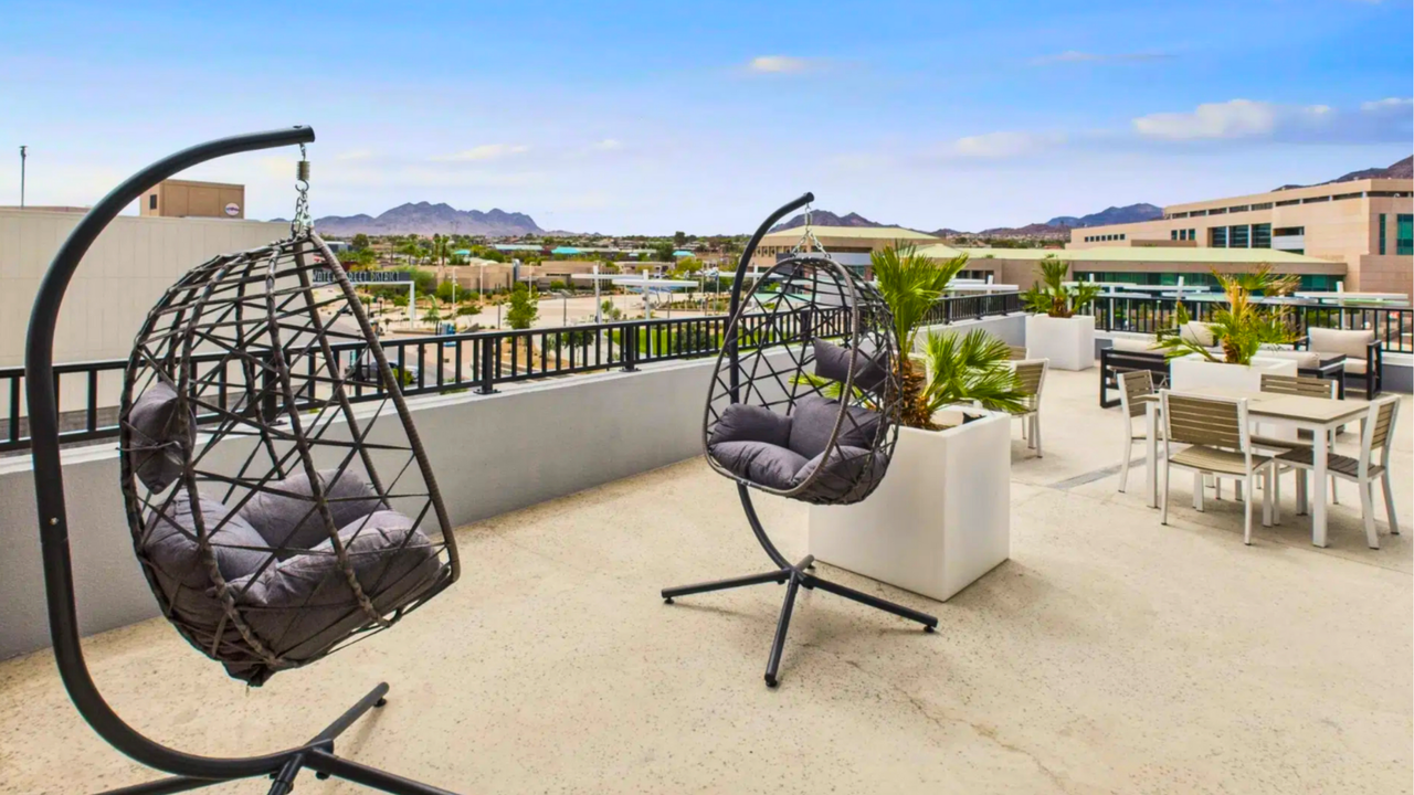 Watermark Apartments - Photo 6 of 16