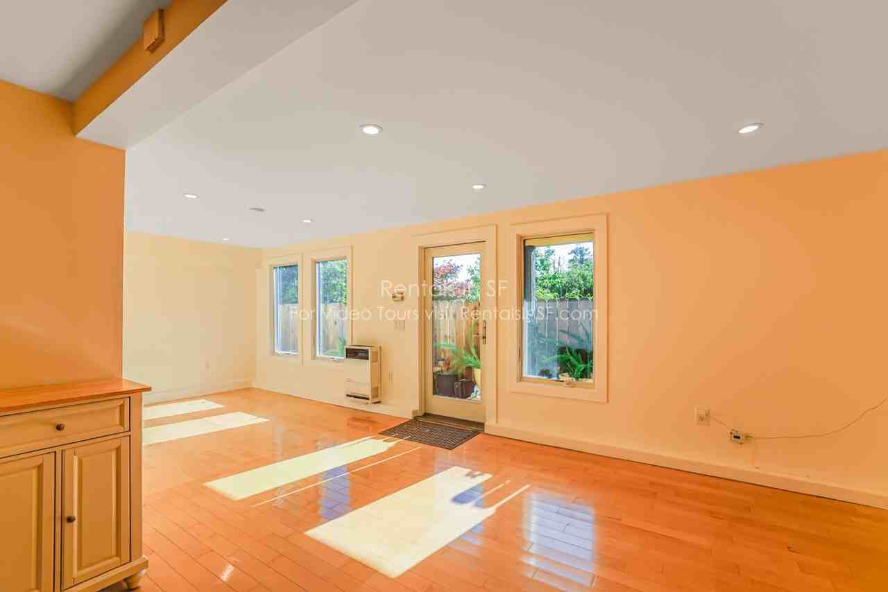 450 30th St #A - Photo 2 of 20