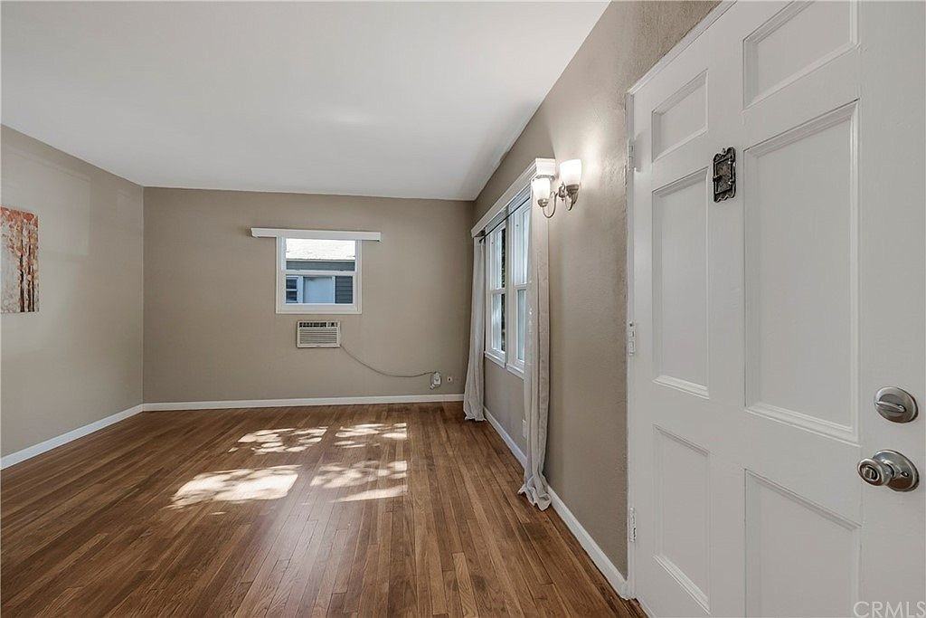 1109 Ivy St #NA - Photo 6 of 26