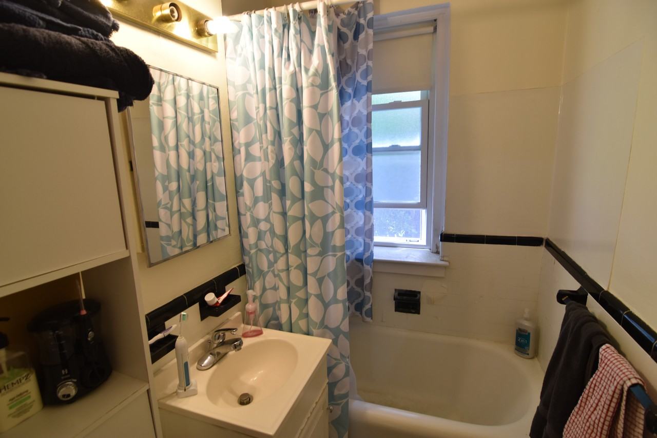 85 Strathmore Rd #22 - Photo 5 of 7