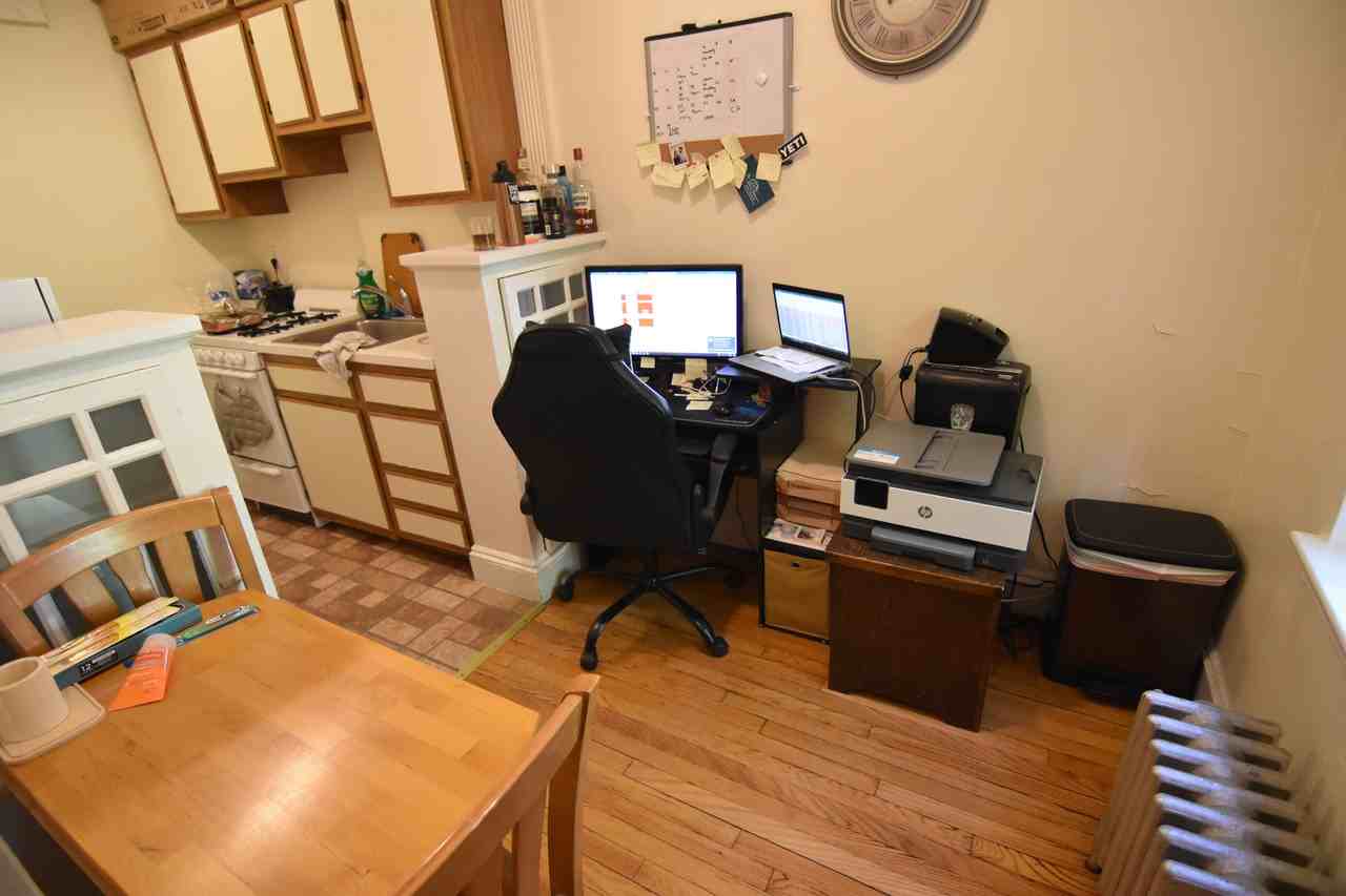 85 Strathmore Rd #22 - Photo 6 of 7