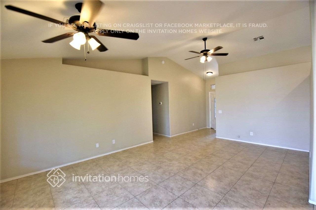 8934 W Encanto Blvd - Photo 2 of 15