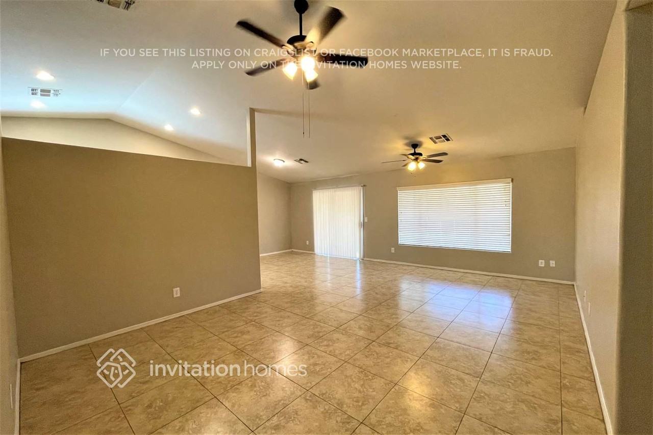 8934 W Encanto Blvd - Photo 3 of 15