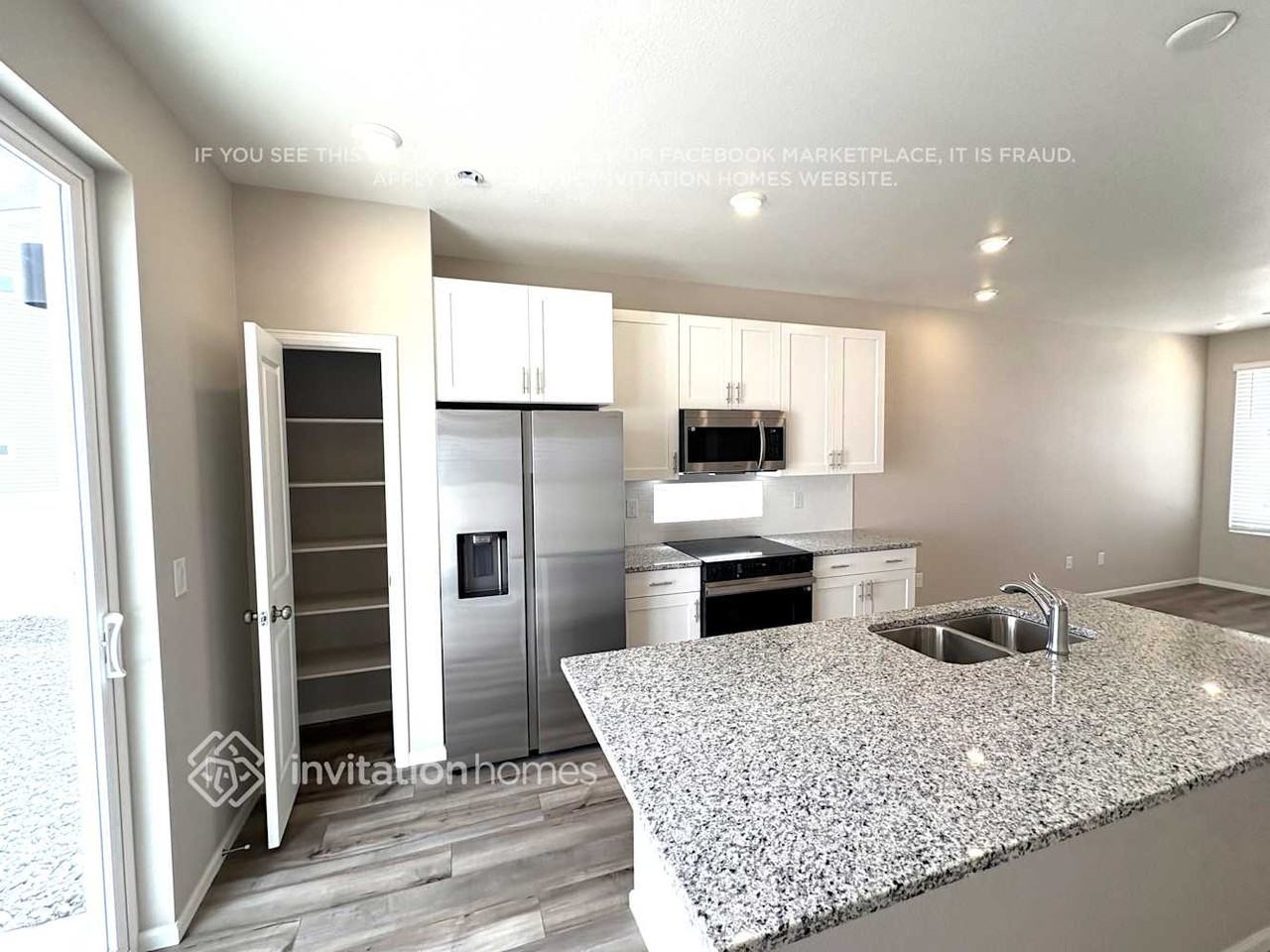3369 Streamwood Dr - Photo 3 of 9