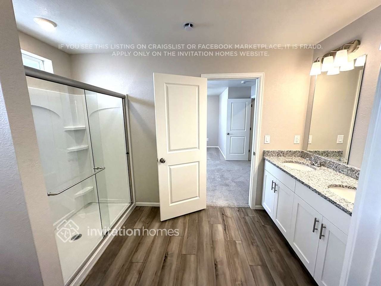 3369 Streamwood Dr - Photo 7 of 9