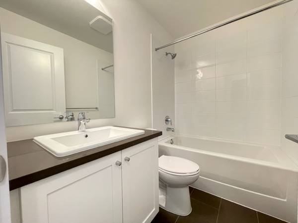 15828 85 Avenue - Photo 7 of 9