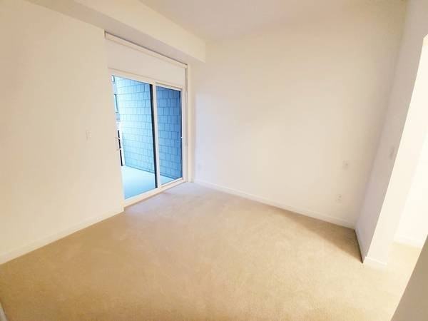 15828 85 Avenue - Photo 5 of 9