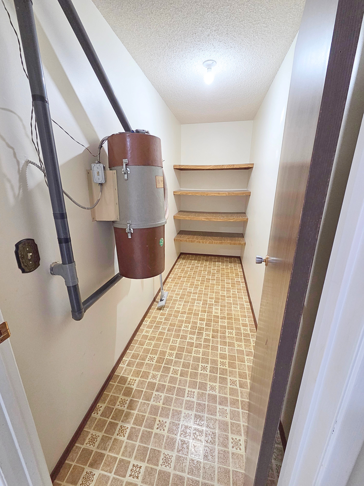 Sunrise Apartments - Photo 3 of 12