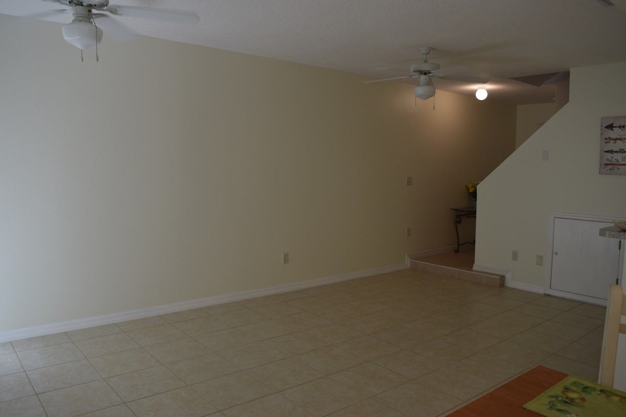 814 Washington Palm Loop - Photo 3 of 20