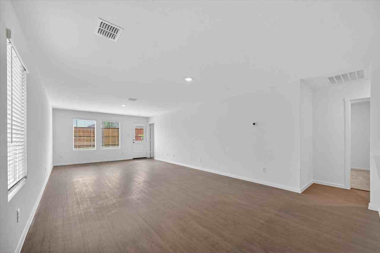 1316 Alfred St #1 - Photo 6 of 27