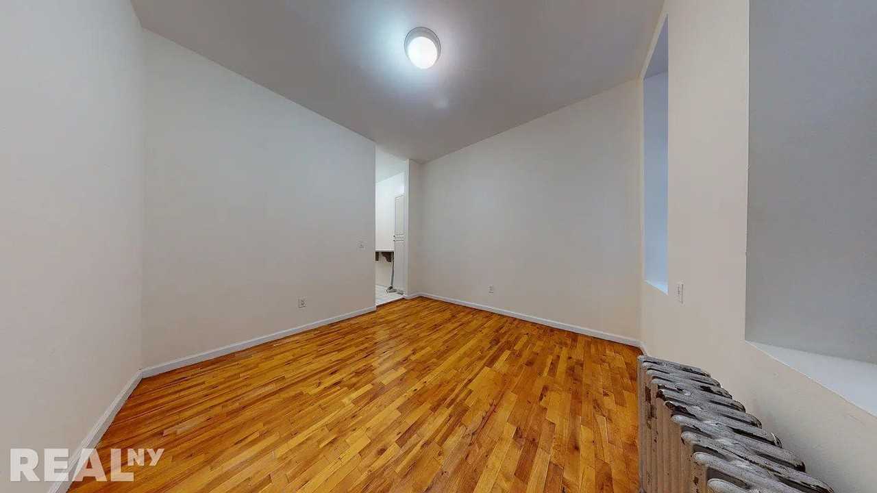 2nd Ave #1C - Photo 3 of 7