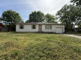 featured image of 1908 Catchings Dr Nw #1