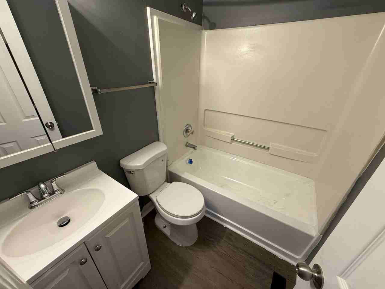 978 Kelly Ave #1 - Photo 7 of 8