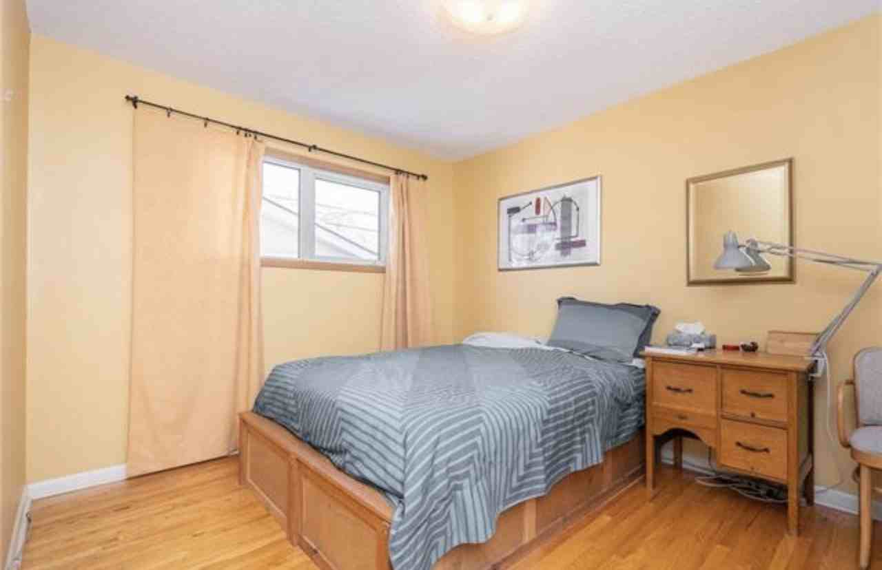 742 Ashburn St - Photo 7 of 10