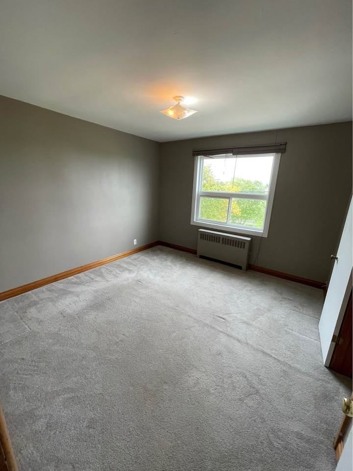 941 Dugas St - Photo 6 of 10