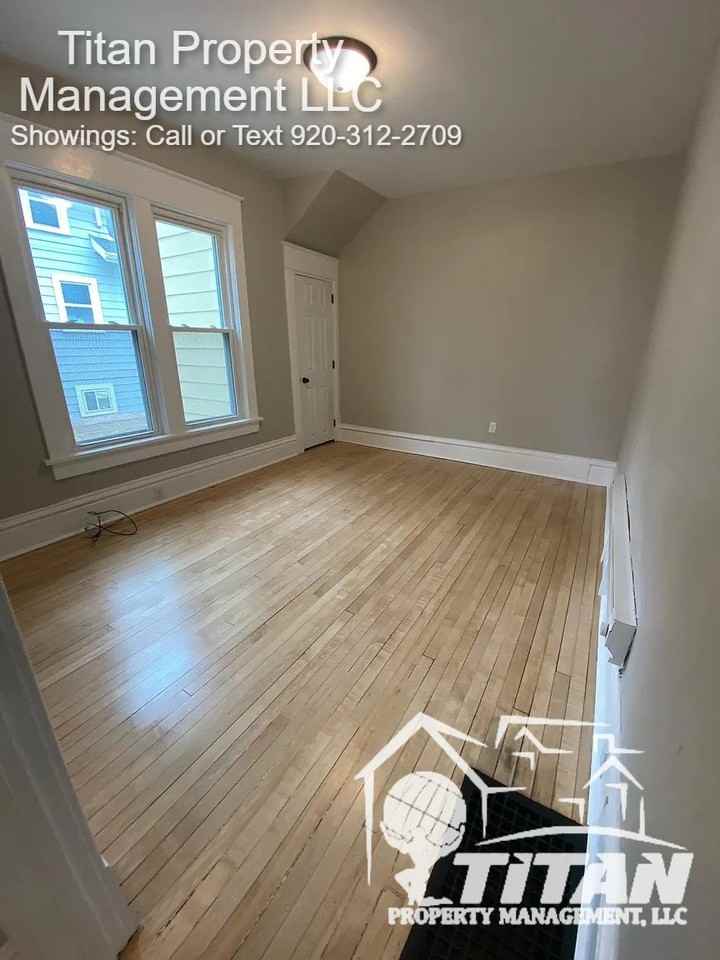 668 Jefferson St #B - Photo 4 of 8