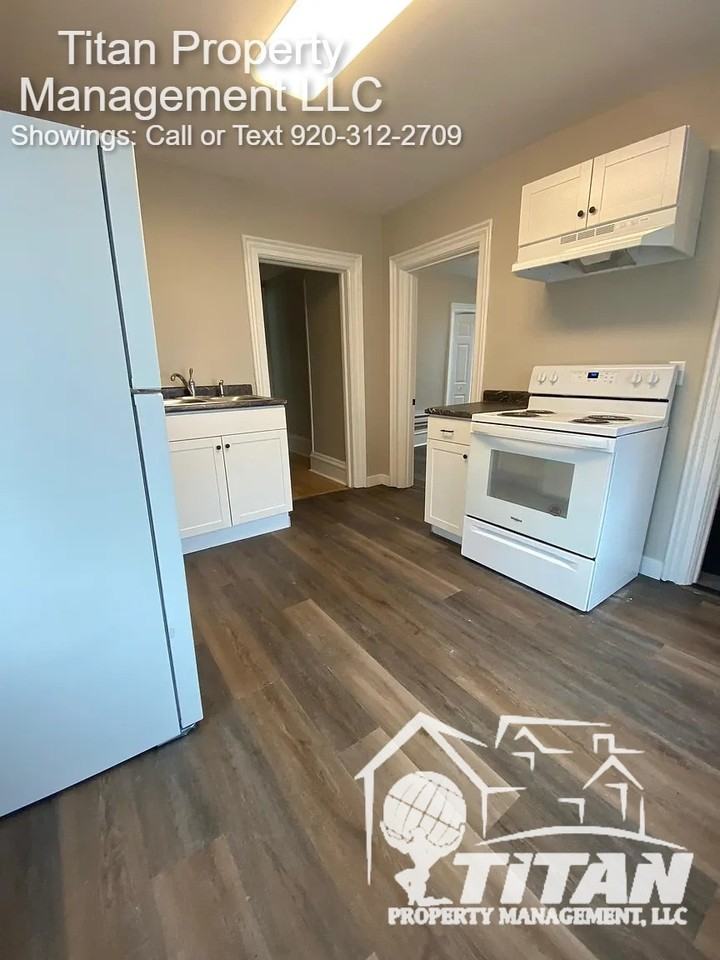 668 Jefferson St #B - Photo 5 of 8
