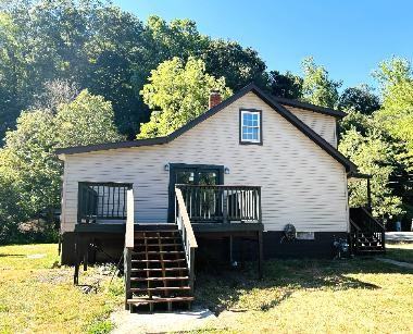 1384 Kings Creek Rd - Photo 3 of 3