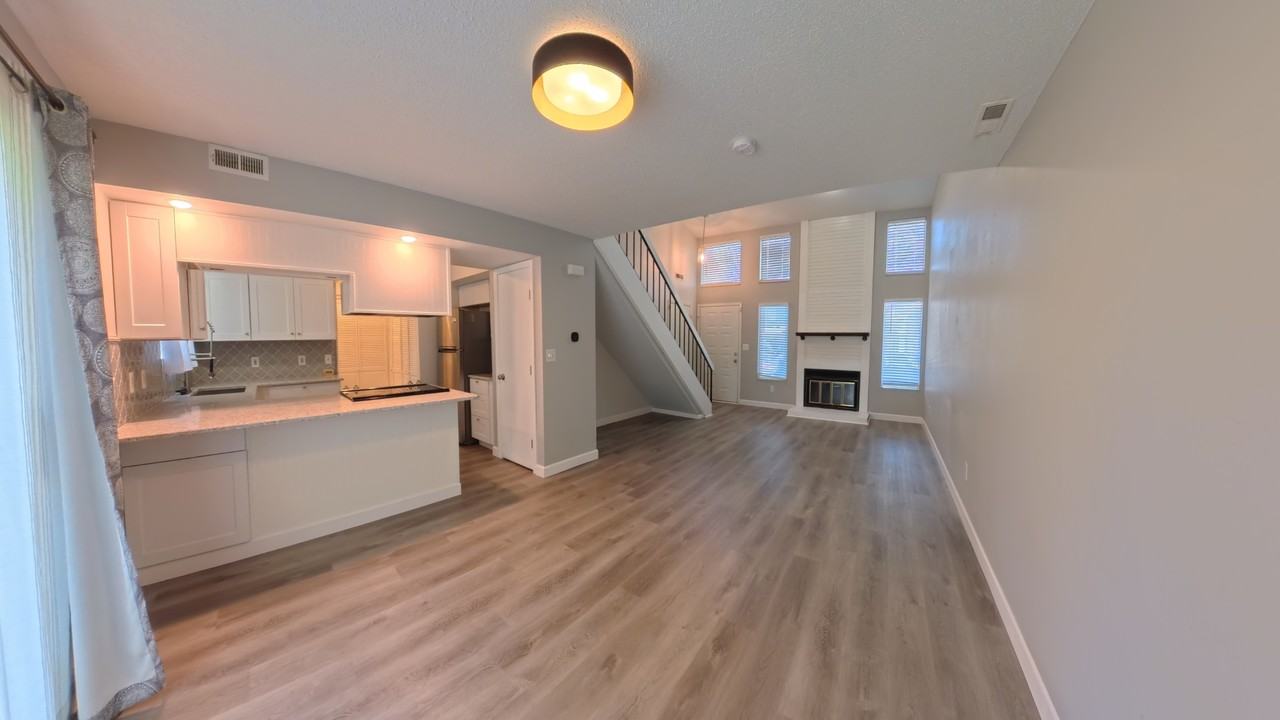1112 Woodgate Dr #1 - Photo 4 of 44