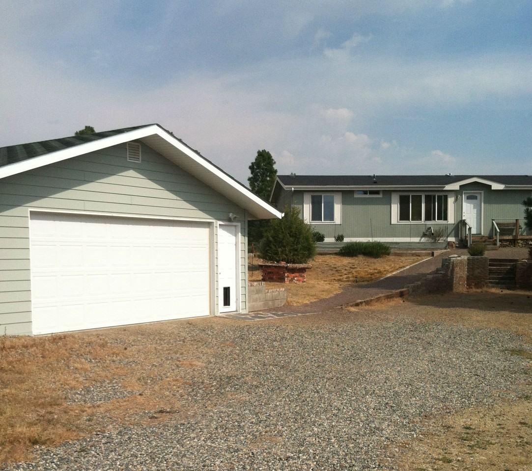 5260 Peaks View Dr - Photo 2 of 9