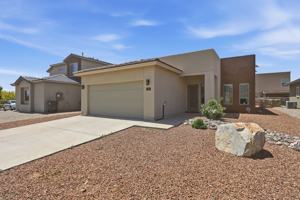 featured image of 737 Sculcoates St #1