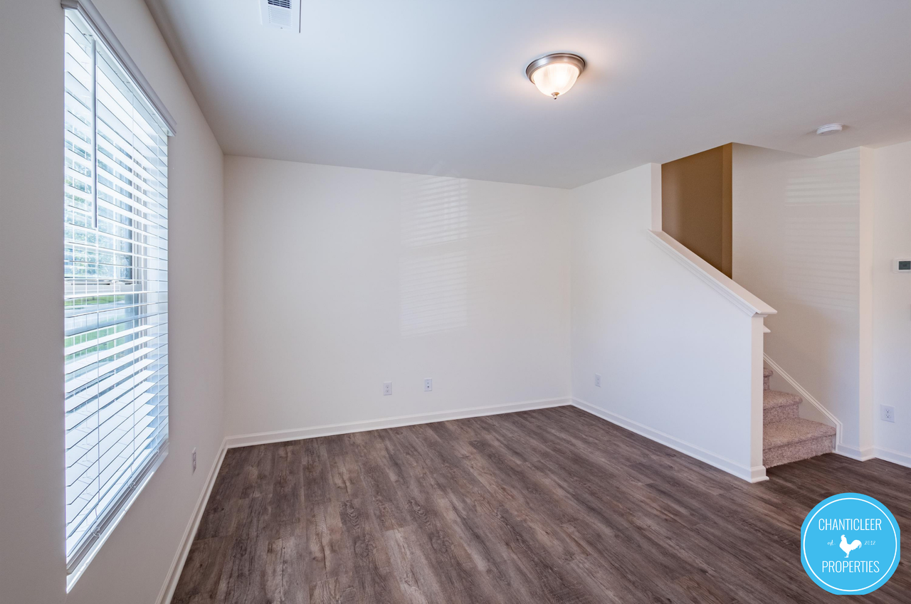 536 Hobkirks Pl #1 - Photo 3 of 25