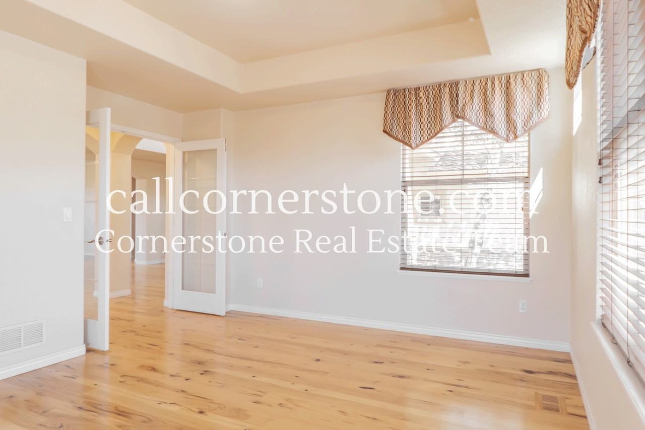 13932 Sierra Star Ct #1 - Photo 4 of 46
