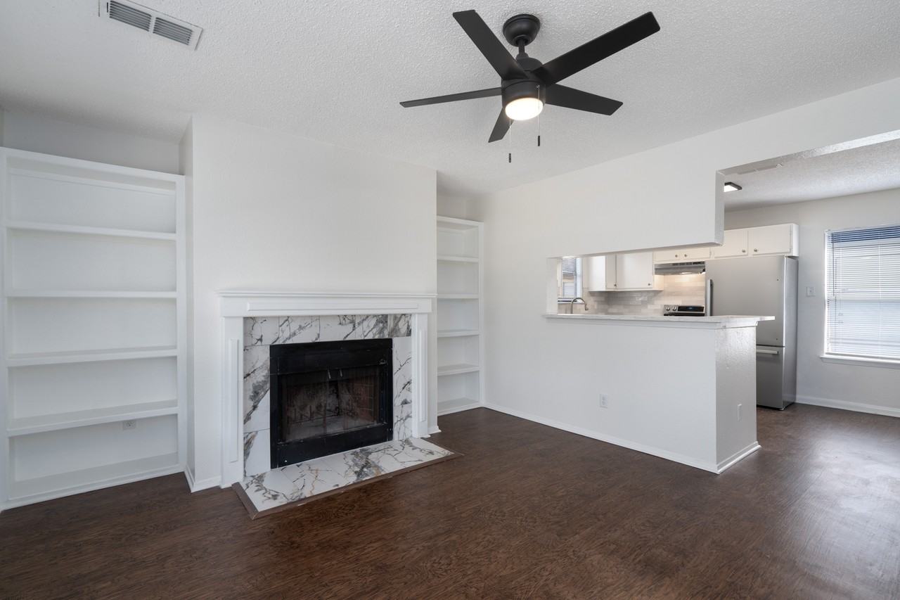 2909 W Slaughter Ln #B - Photo 3 of 50