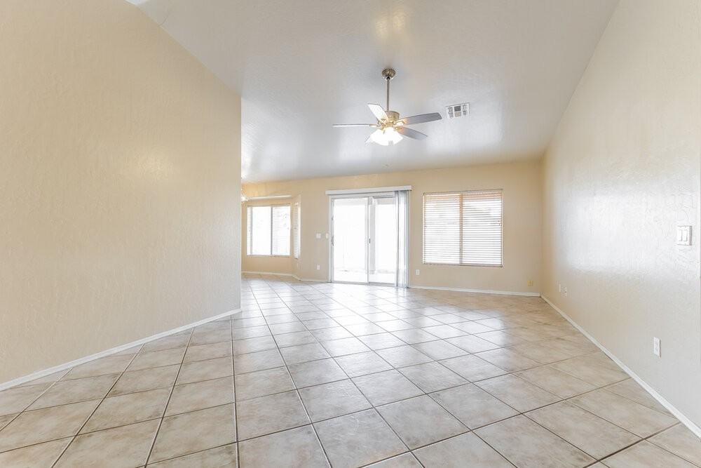 1662 W Campbell Ave - Photo 4 of 17
