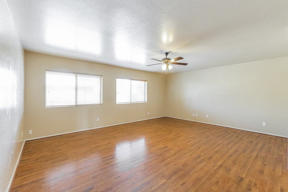1662 W Campbell Ave - Photo 7 of 17