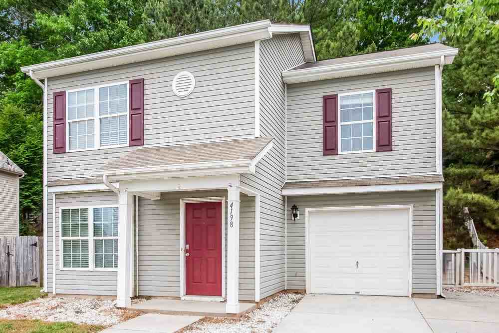 4198 Broadstairs Dr - Photo 4 of 17