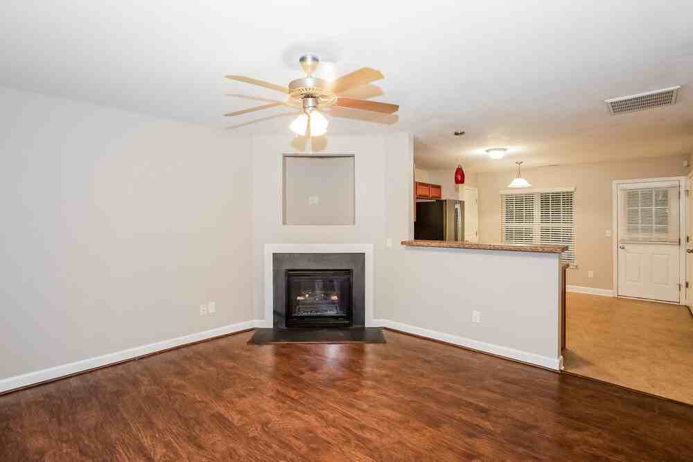 4198 Broadstairs Dr - Photo 5 of 17