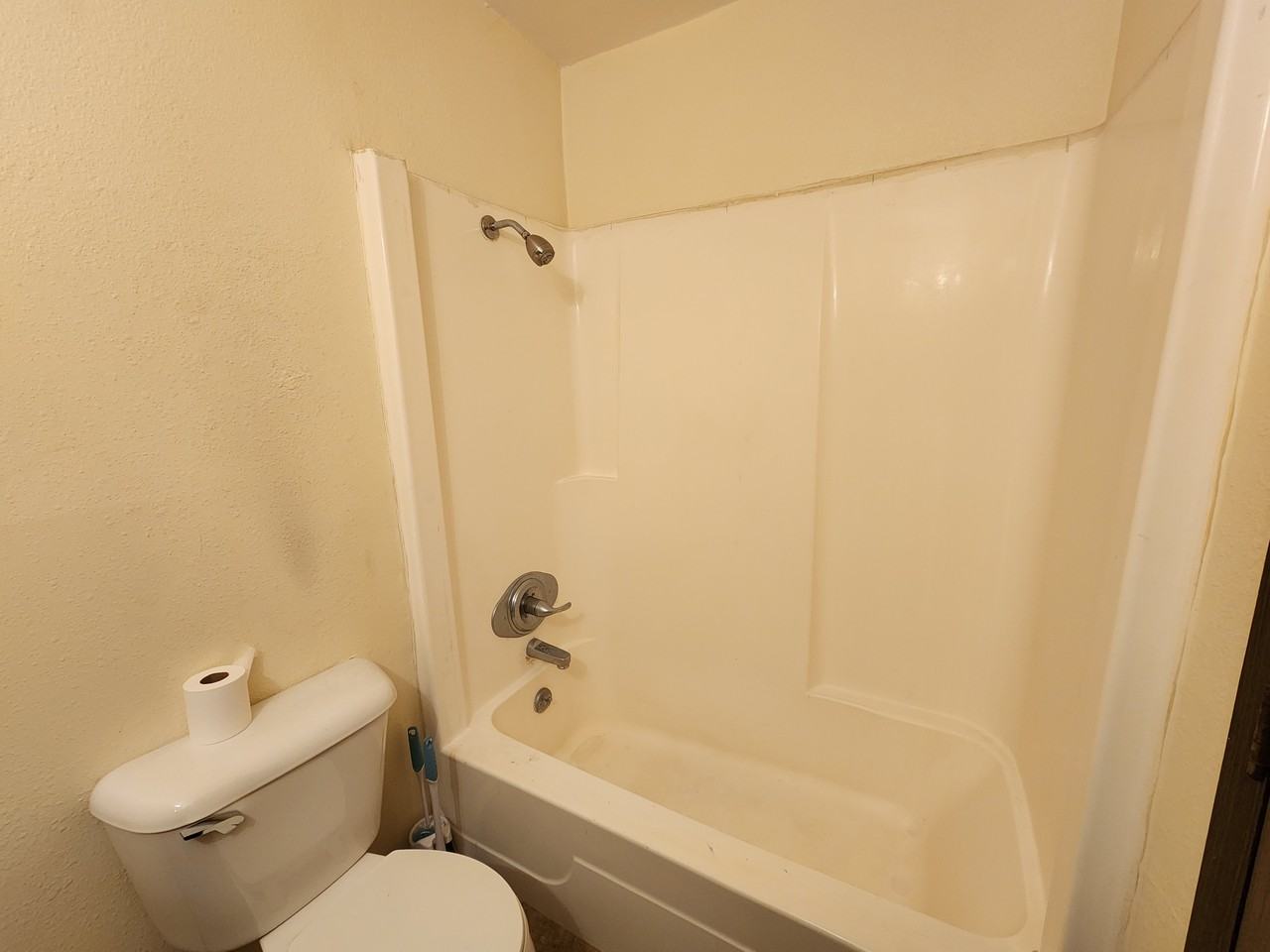 101 16th Ave Nw #1 - Photo 7 of 10