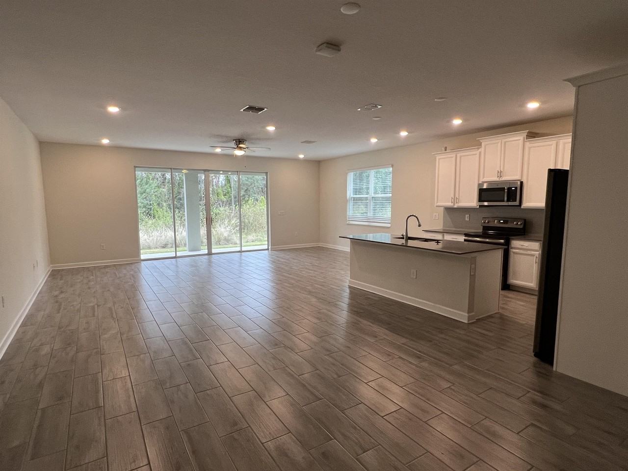 2321 Crescent Moon St #1 - Photo 3 of 21