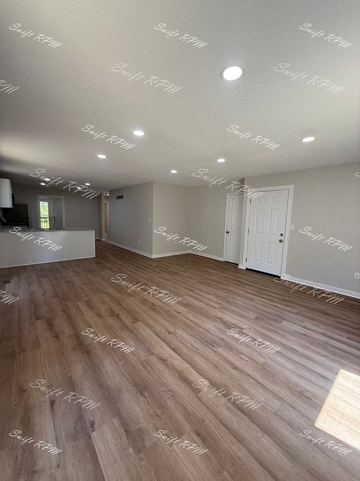 1034 Oakland Ave #1 - Photo 3 of 22