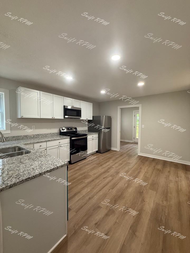 1034 Oakland Ave #1 - Photo 6 of 22