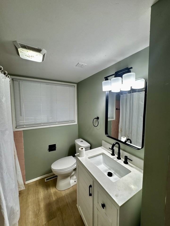 2515 Douglas Ave #1 - Photo 5 of 9