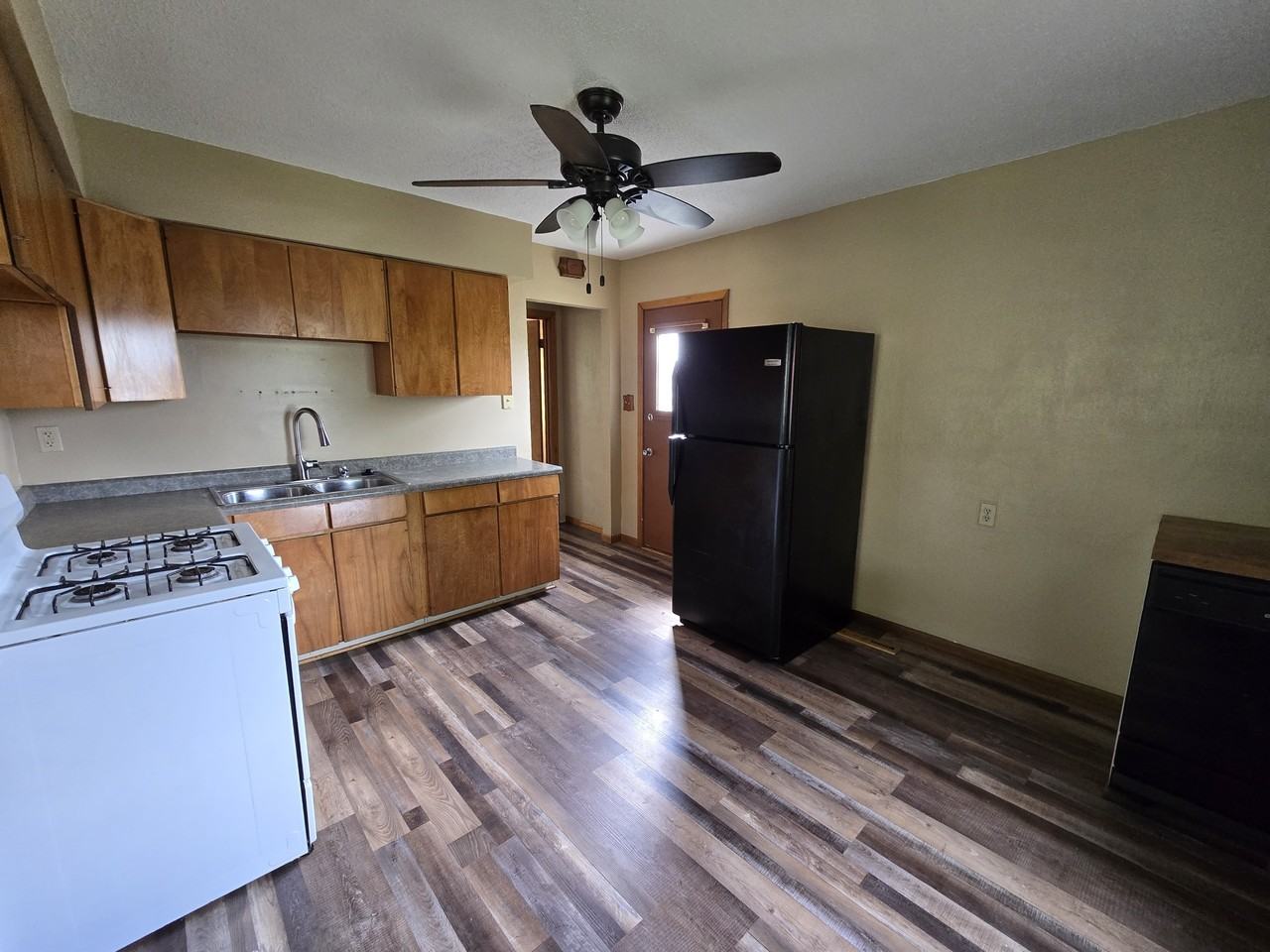4037 Vine Ave Se #1 - Photo 7 of 26